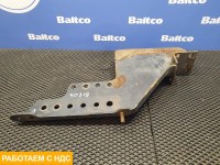 Кронштейн усилителя переднего бампера левый